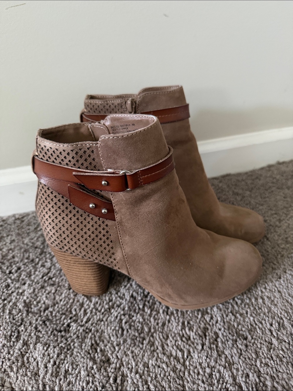 Madden Girl Dottie Boots Size 9